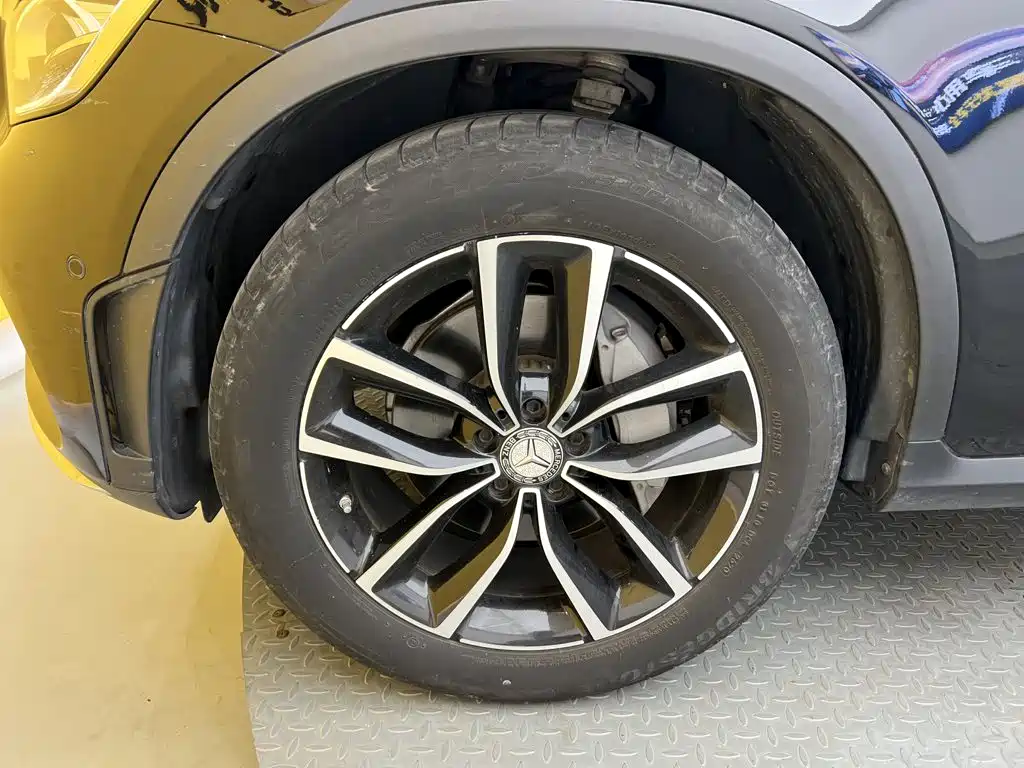 Mercedes-Benz GLC — миниатюра 10