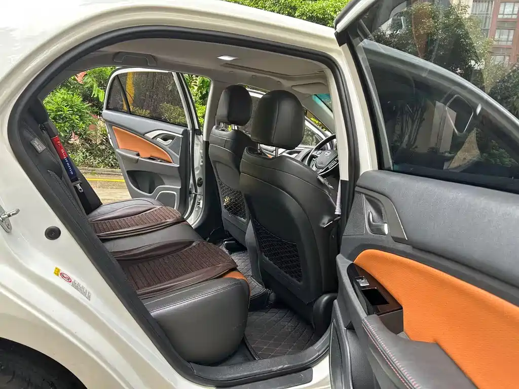 BYD Qin NEV — миниатюра 11