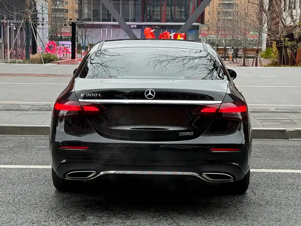 MERCEDES-BENZ E CLASS