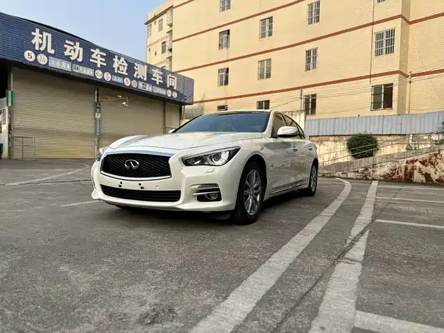 INFINITI Q50L 2017