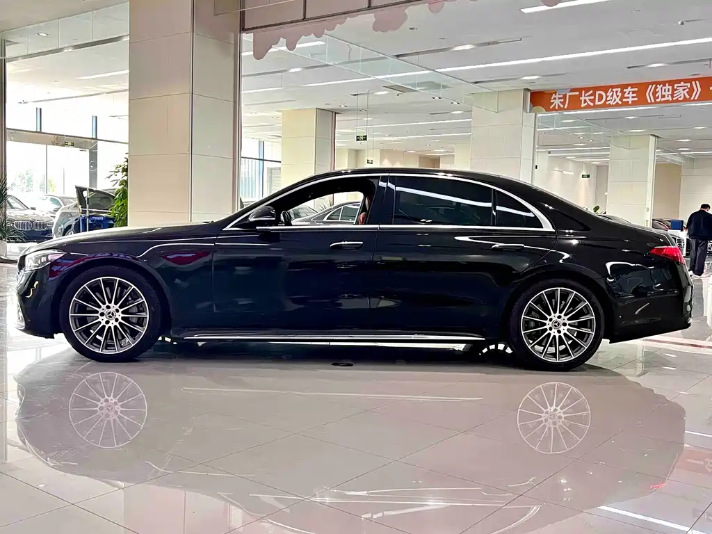 Mercedes-Benz S-Class — миниатюра 3