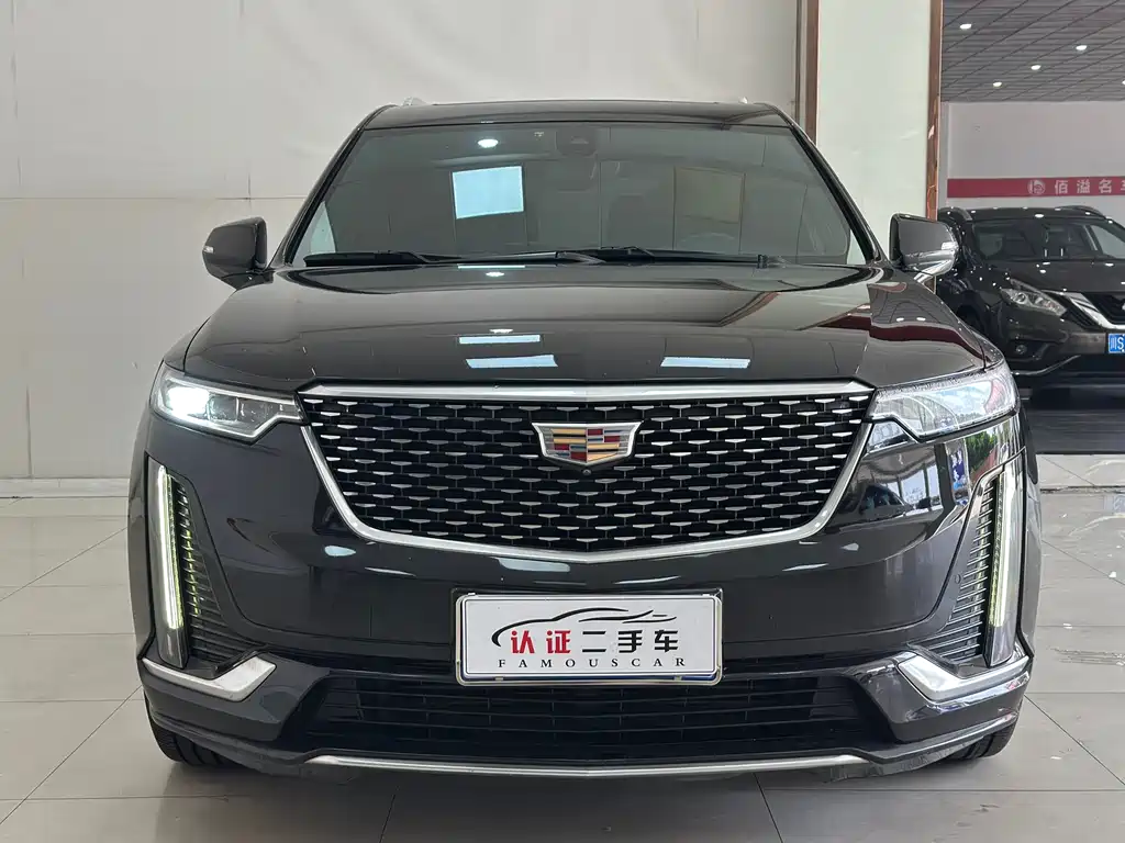 Cadillac XT6 2022 2.0T мест Luxury