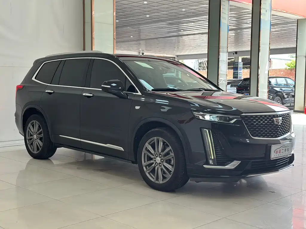 Cadillac XT6 2022 2.0T мест Luxury