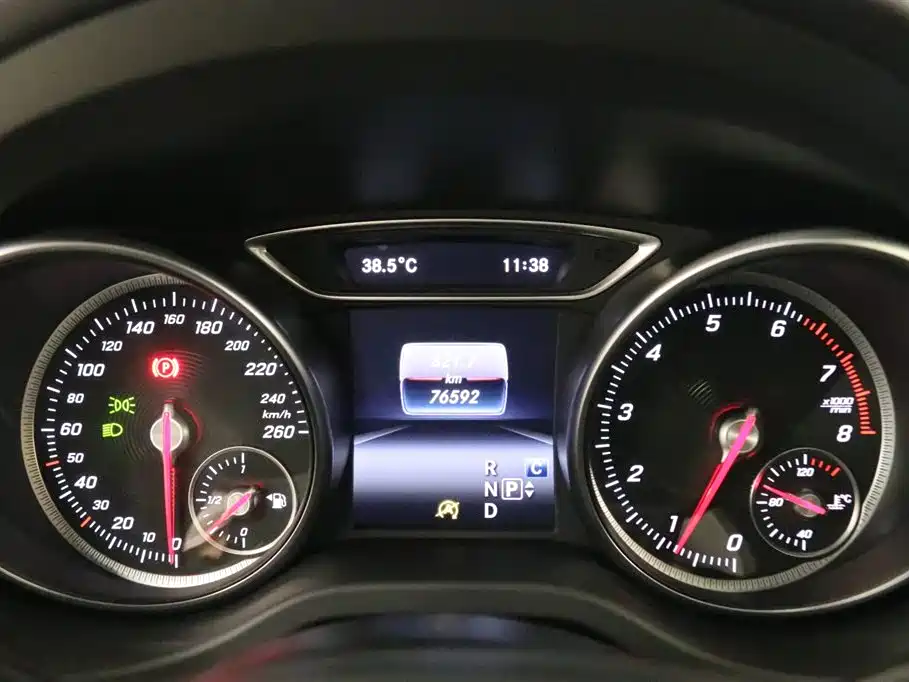 Mercedes-Benz CLA 2017 CLA 200 Fashion