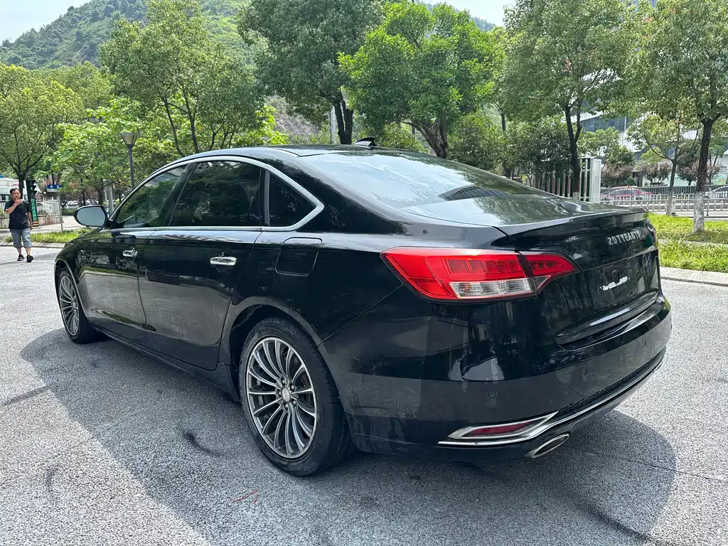 Zotye Zotye Z700 — миниатюра 5