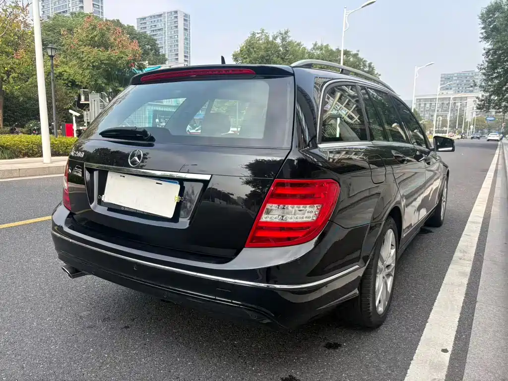 Mercedes-Benz C-Class (Import) — миниатюра 8