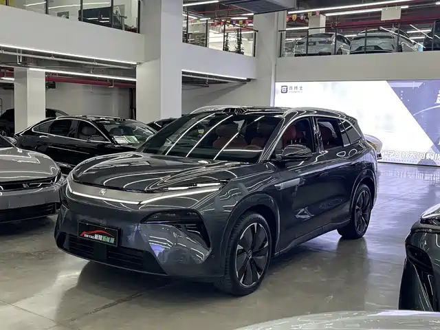 2025 BYD Tang