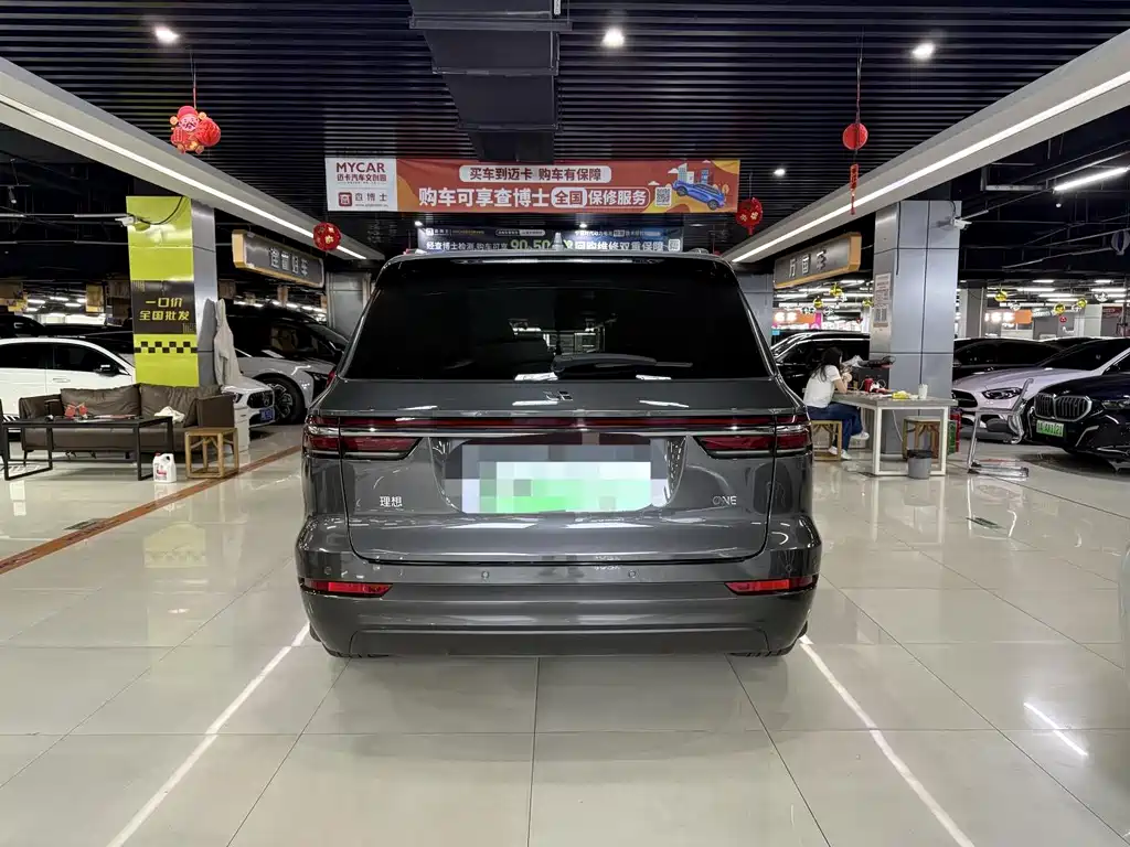 Li Auto ONE 2021 6 мест