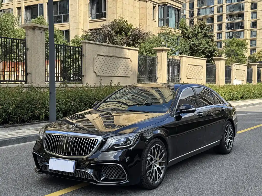 Mercedes-Benz S-Class 2020