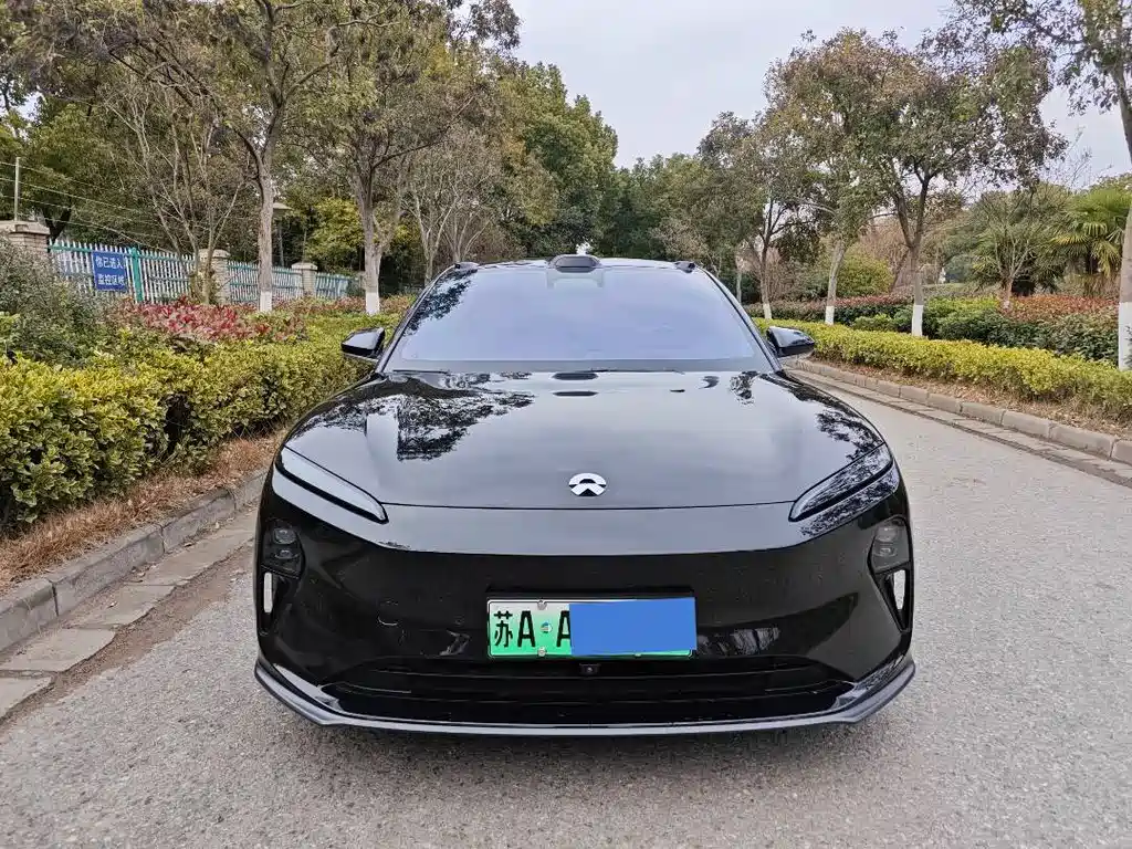 NIO NIO ET5