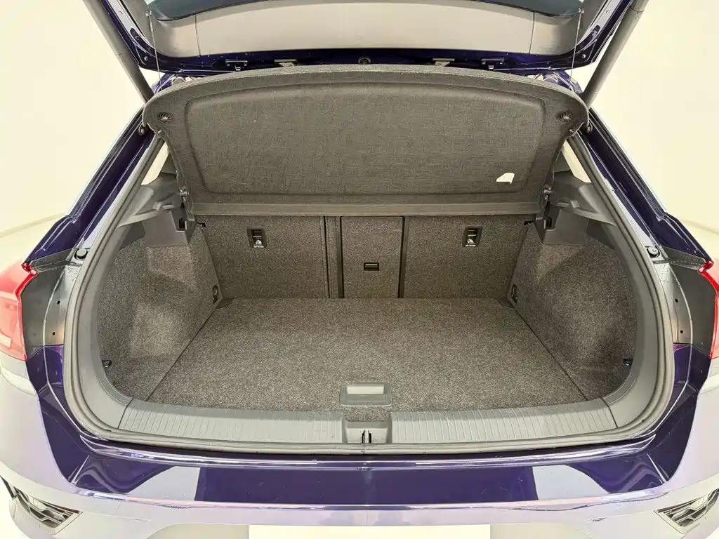 Volkswagen T-Roc — миниатюра 29