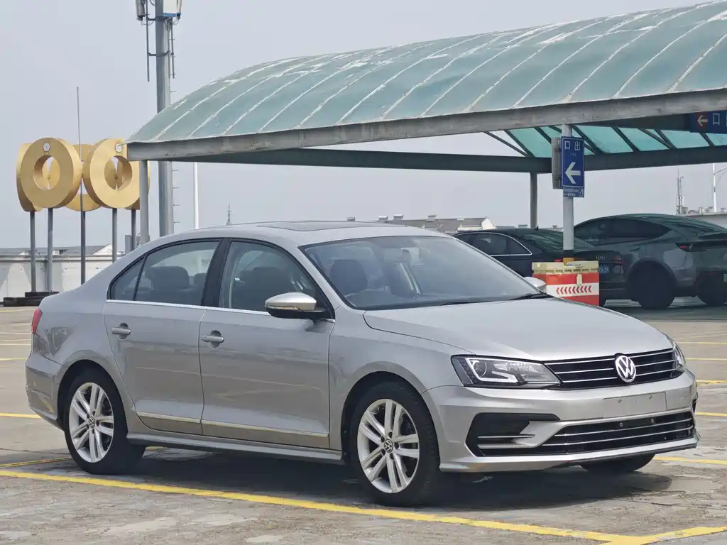 Volkswagen Sagitar 2018 280TSI DSG