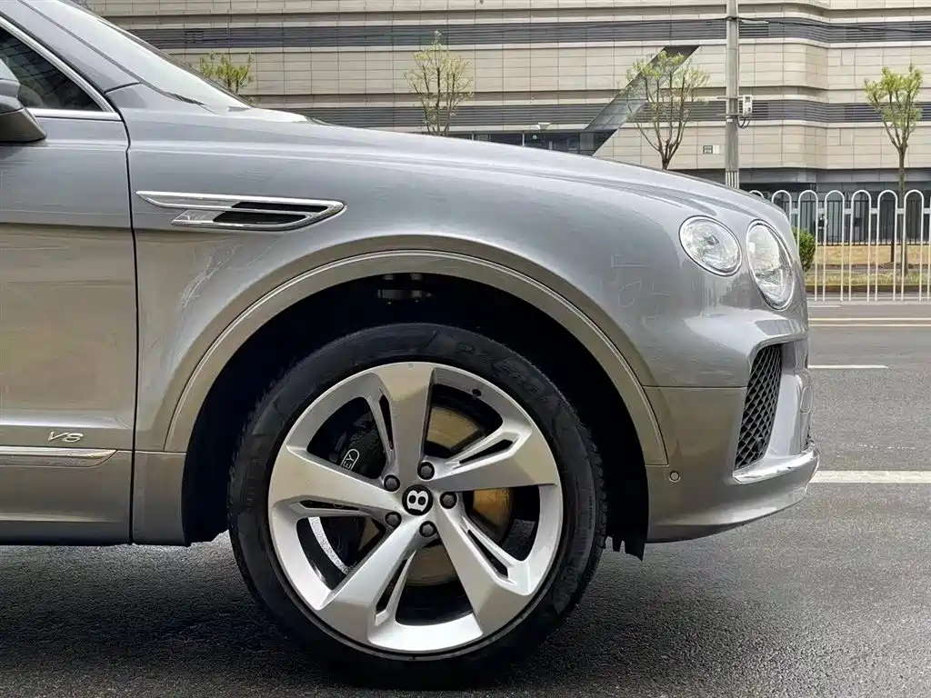 Bentley Bentayga 2021 4.0T V8