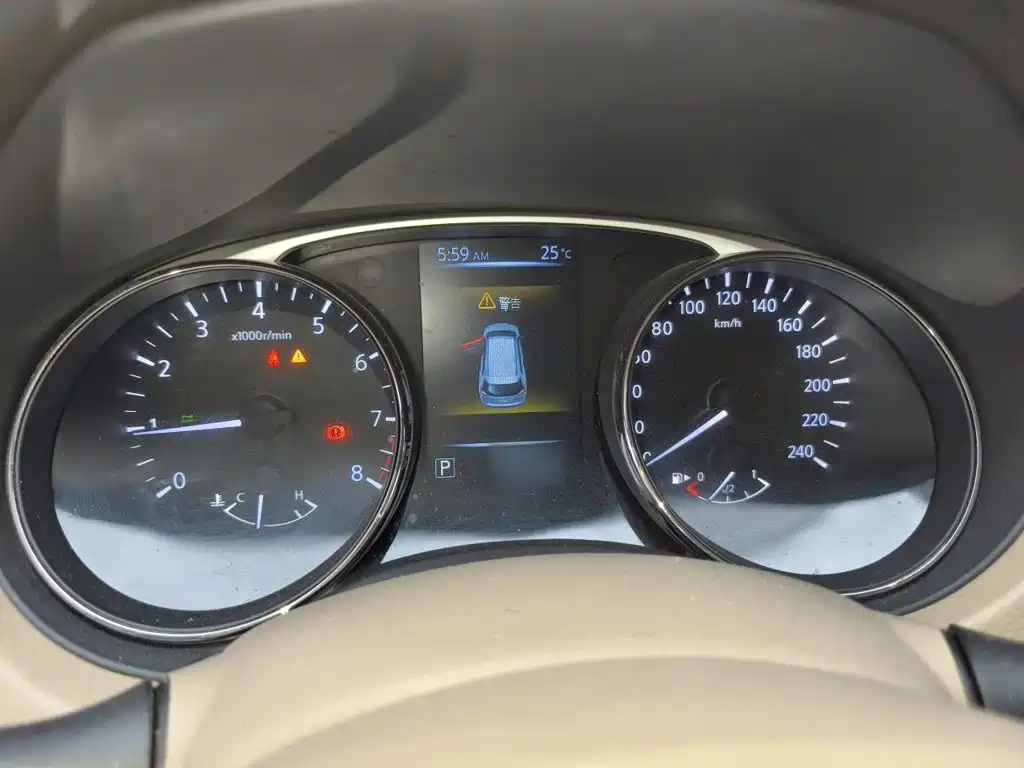 Nissan X-Trail 2014 2.5L CVT Lead 4WD