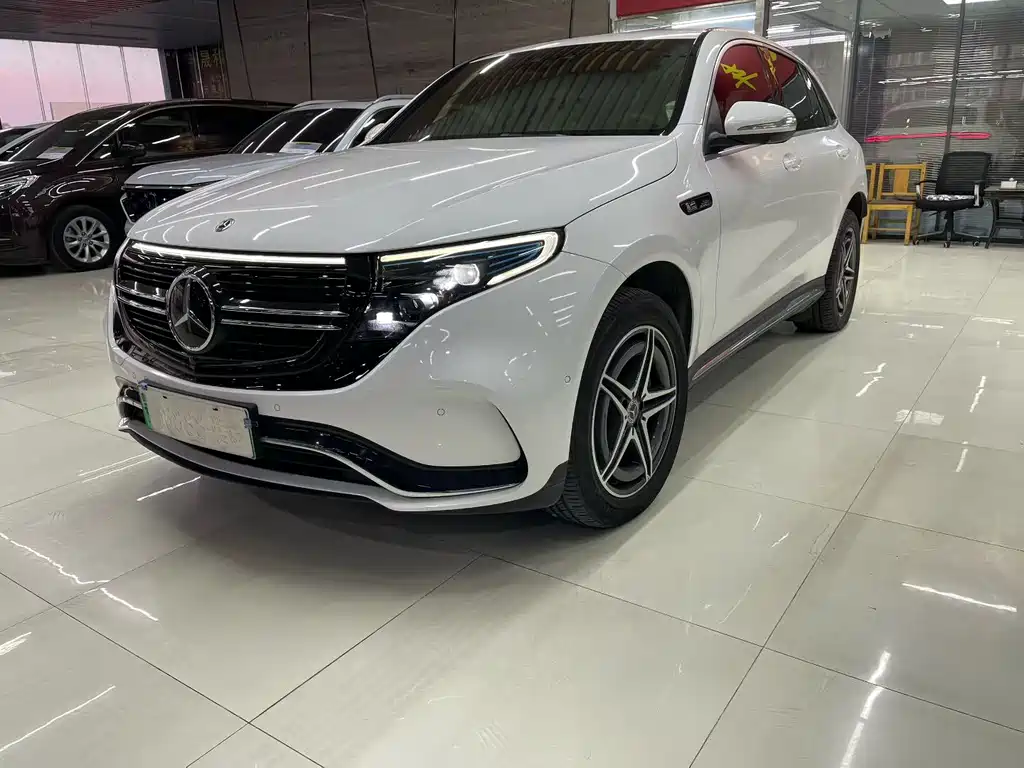 MERCEDES-BENZ EQC