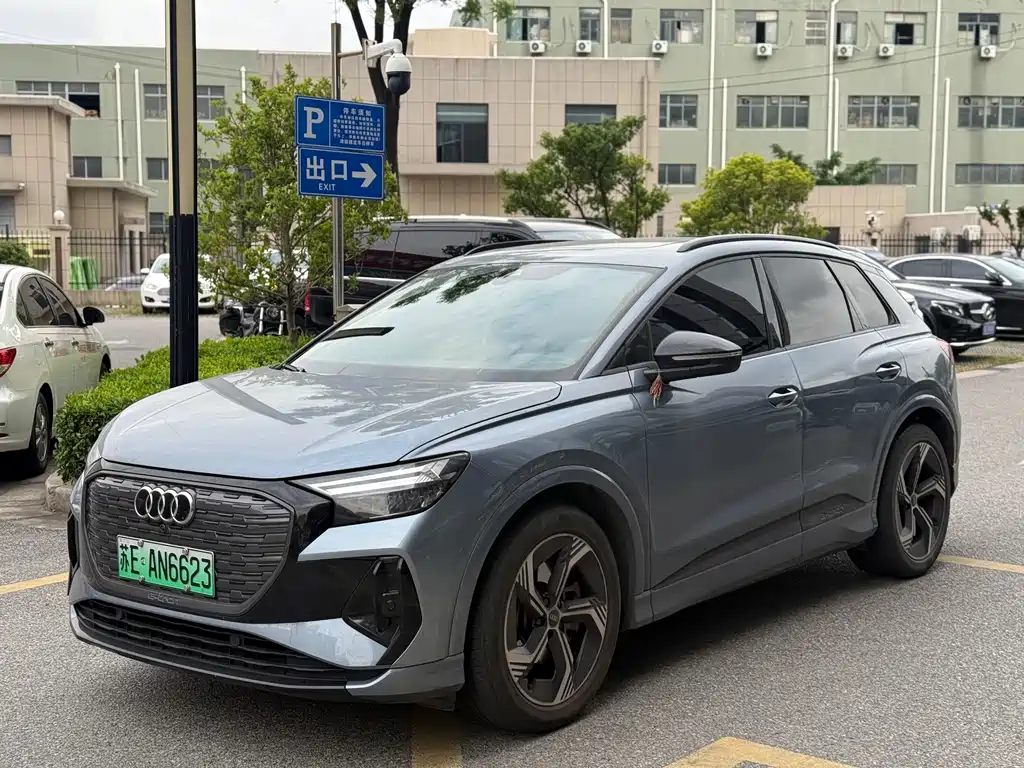 Audi Q4 e-tron 2023