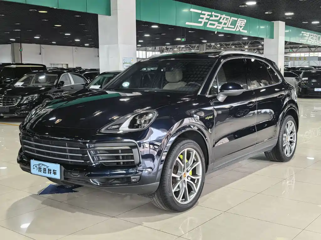 Porsche Cayenne Hybrid 2022