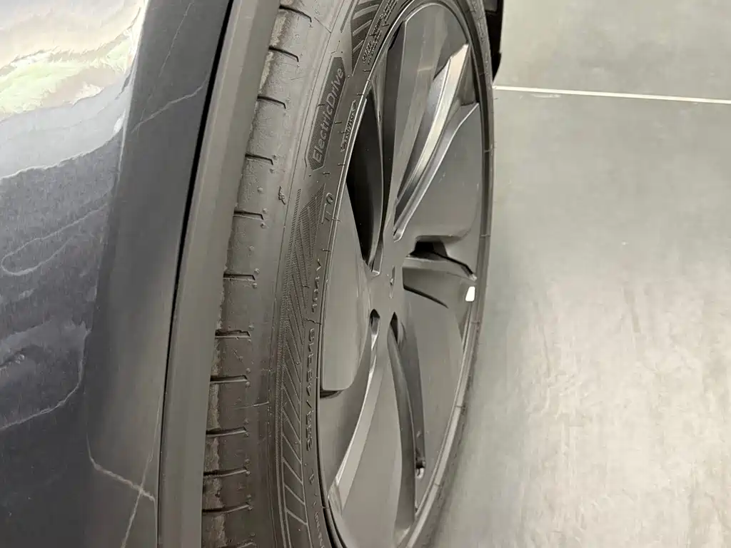 Tesla Model Y — фотографии объявления, Фото 15