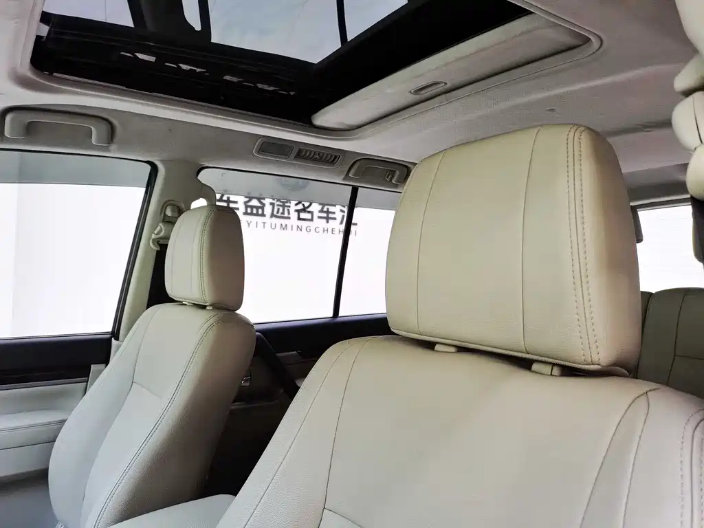 Mitsubishi V97 2019 3.8L