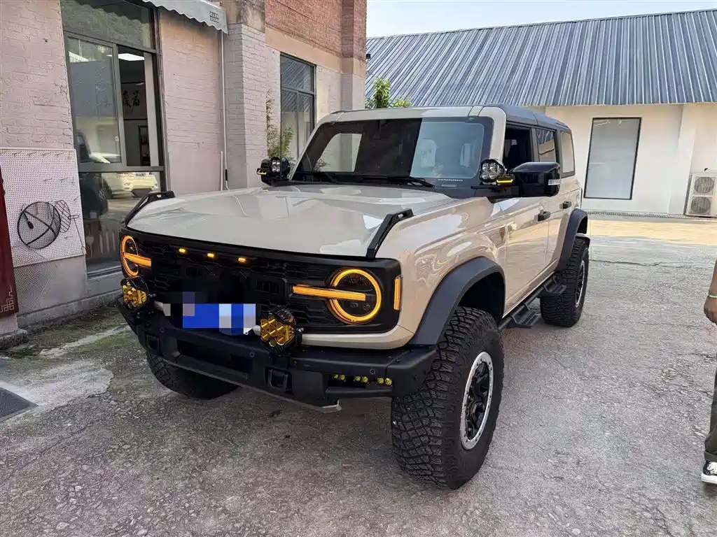 Ford Bronco 2025