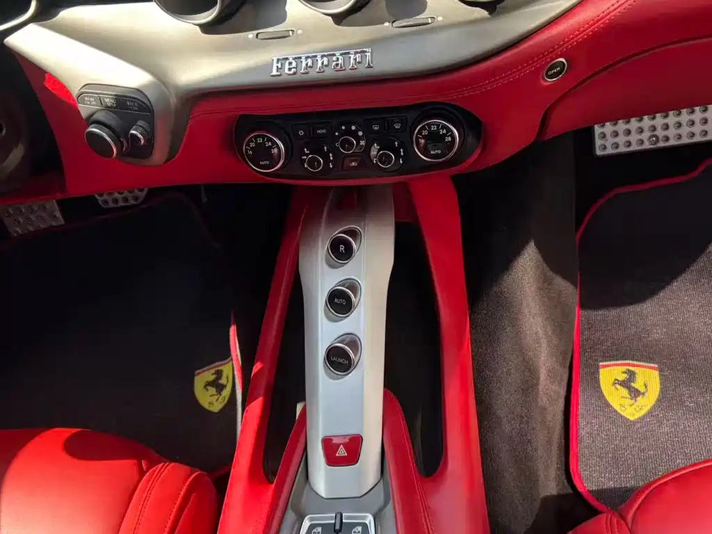 Ferrari F12berlinetta — миниатюра 19