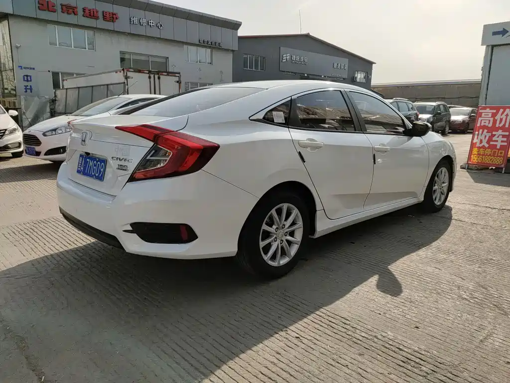 Honda Civic — миниатюра 6