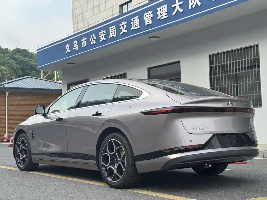 Changan A07 2025 710