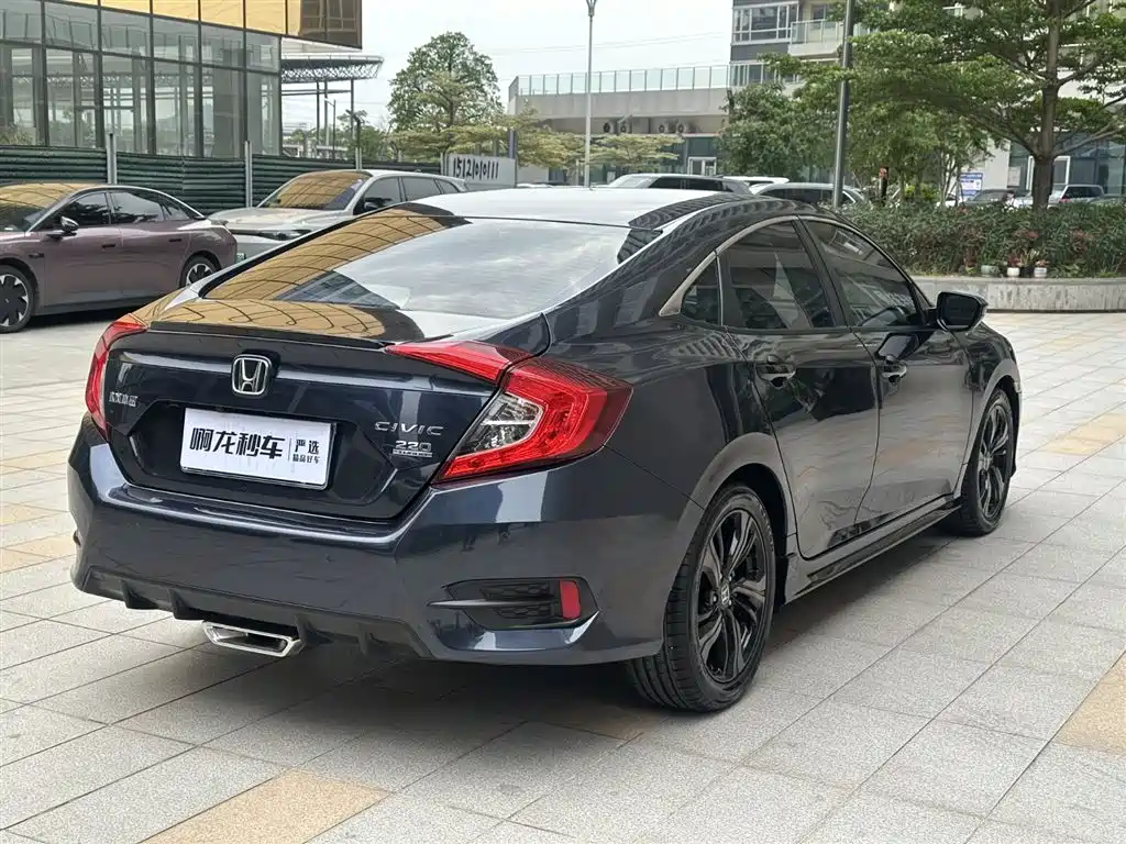 Honda Civic 2019 220TURBO CVT VI