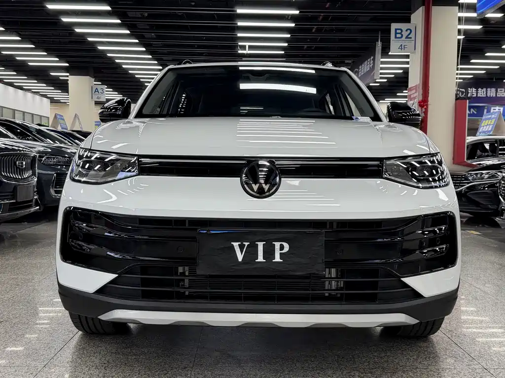 Volkswagen Tharu — миниатюра 2