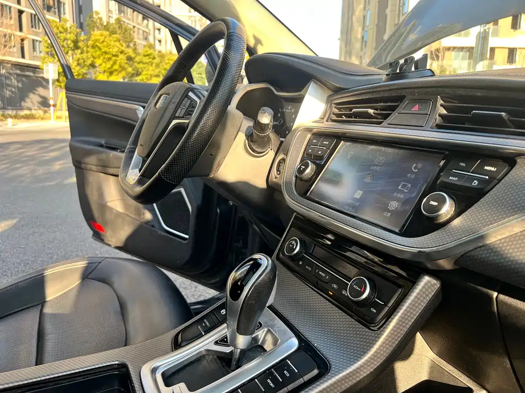 GEELY AUTOMOBILE EMGRAND GS