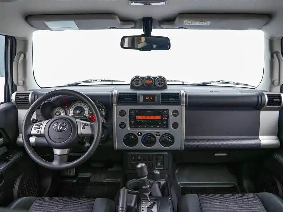 Toyota FJ Cruiser FJ 2019 4.0L AT