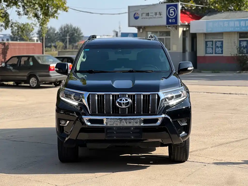TOYOTA PRADO