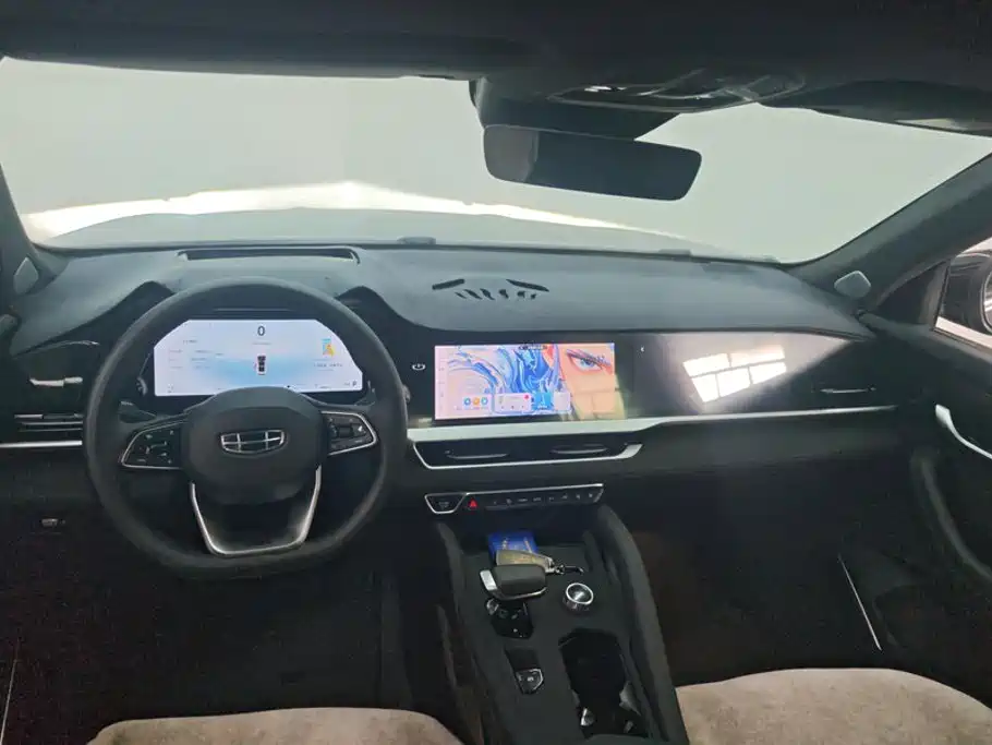 Geely Xingyue L — миниатюра 12