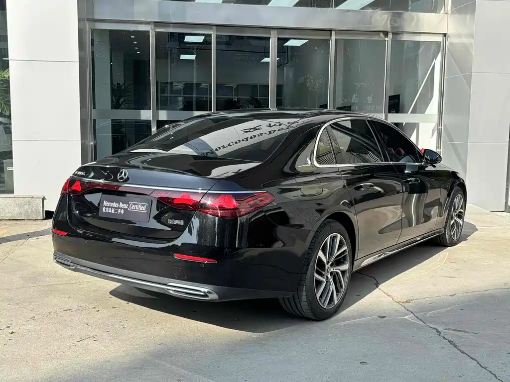 Mercedes-Benz E-Class E 2024 E 300 L Fashion