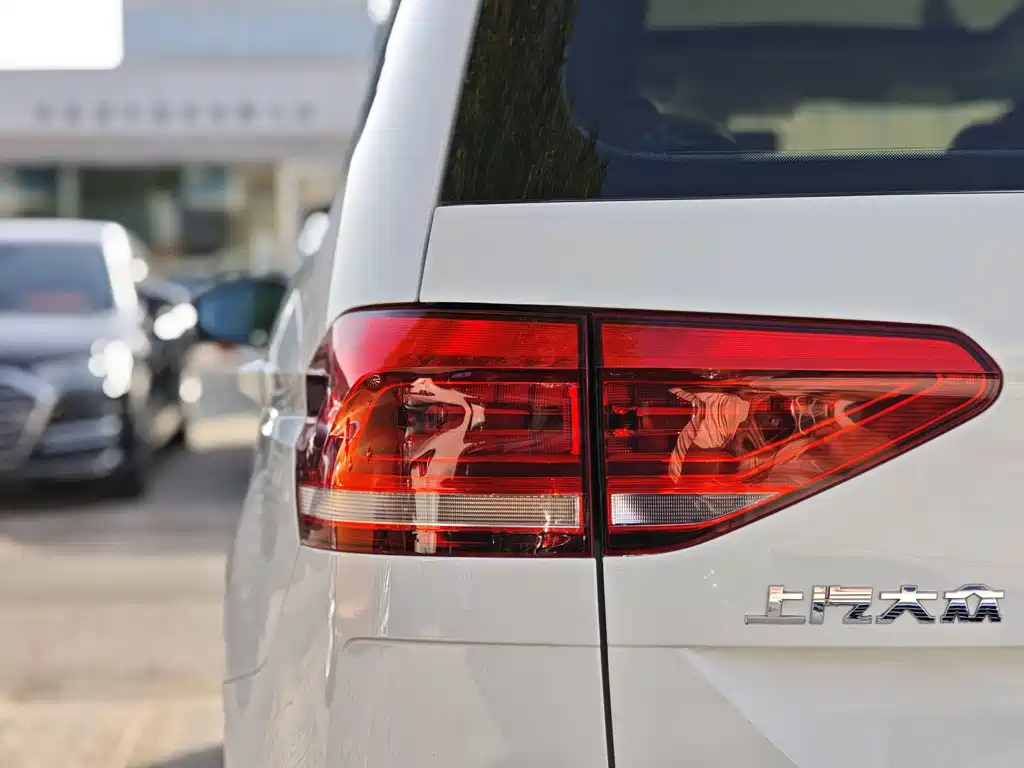 Volkswagen Touran — миниатюра 15