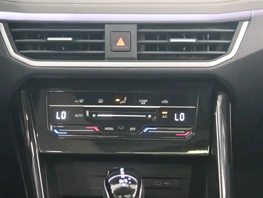 Volkswagen Tayron 2023 300TSI Luxury Plus