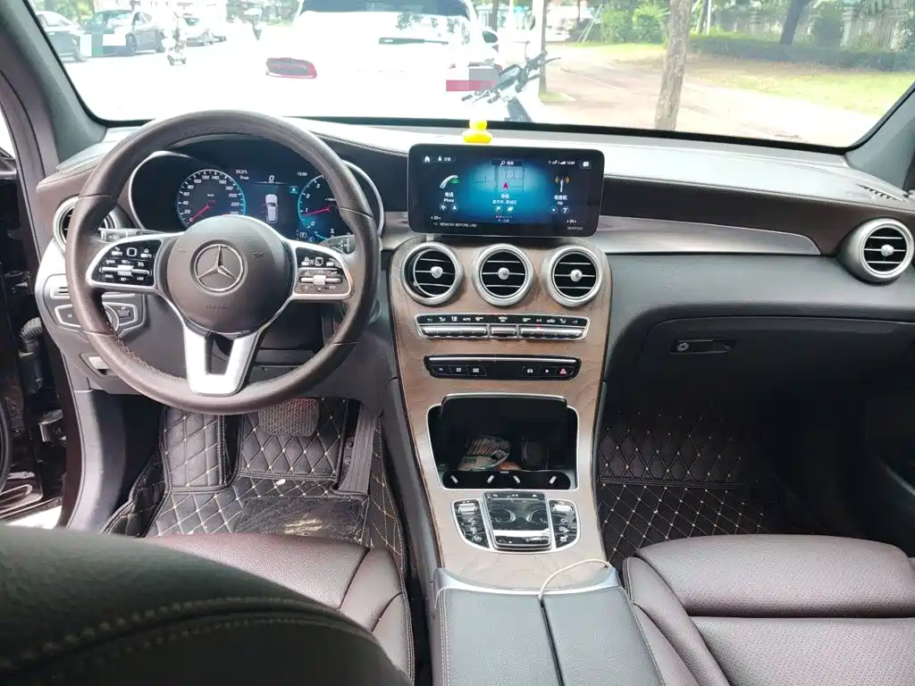 Mercedes-Benz GLC — миниатюра 5