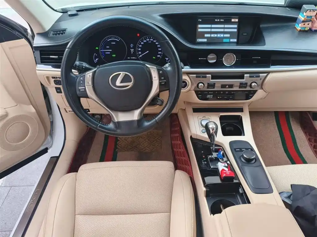 Lexus ES 2014 300h Elite