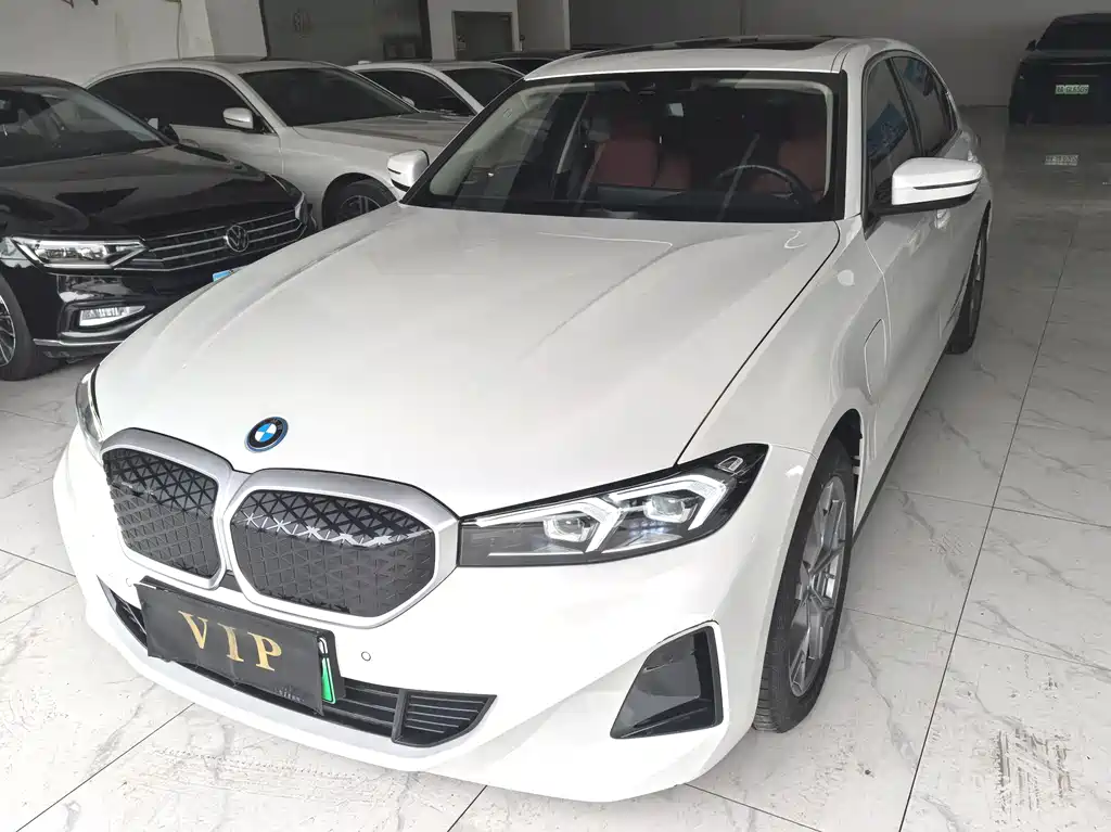 BMW i3 2025