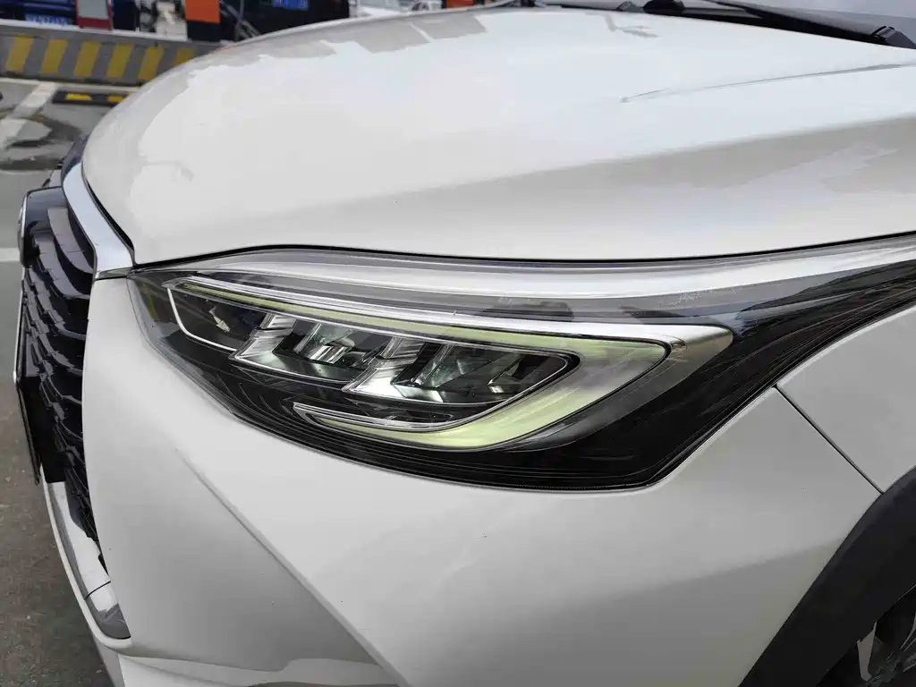 TOYOTA YARIS L ZHIXUAN