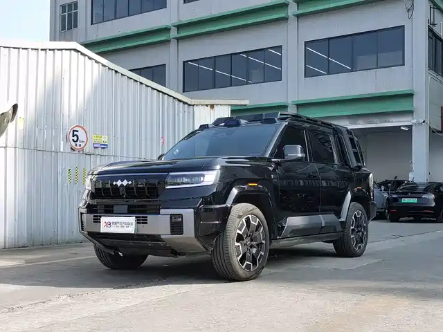 FANG CHENG BAO LEOPARD 8 2025