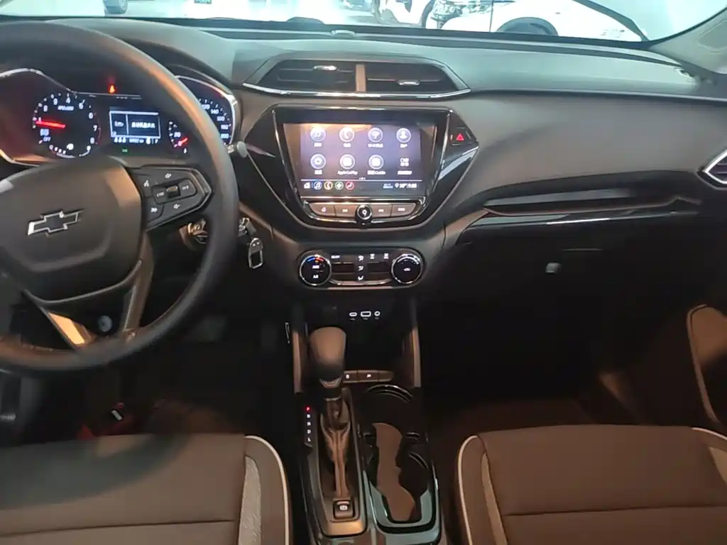 Chevrolet Tracker — миниатюра 13