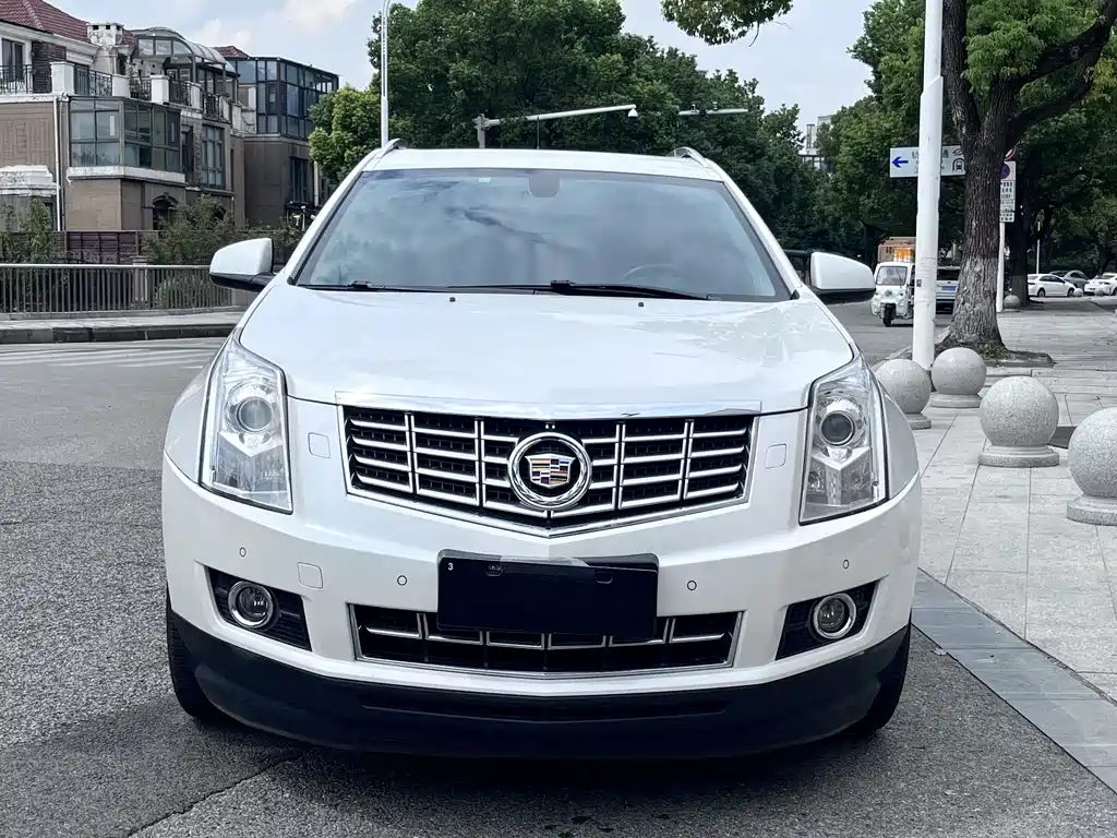 Cadillac SRX — миниатюра 2