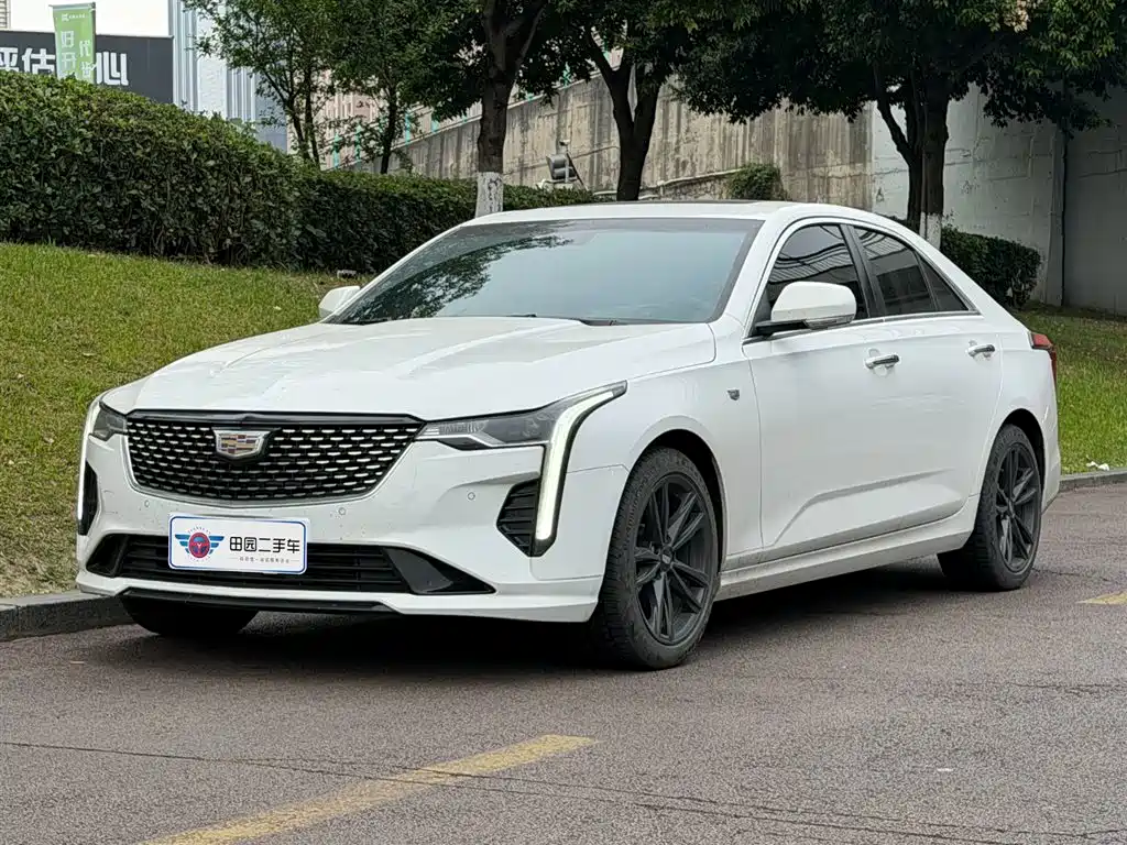Cadillac CT4 2023