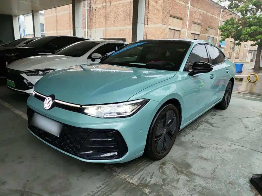 Volkswagen Passat 2025 Pro 380TSI