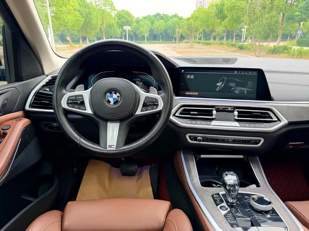 BMW X5 2022 xDrive 30Li M Sport