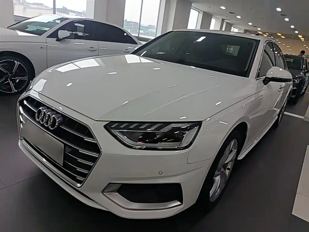 Audi A4L 2021