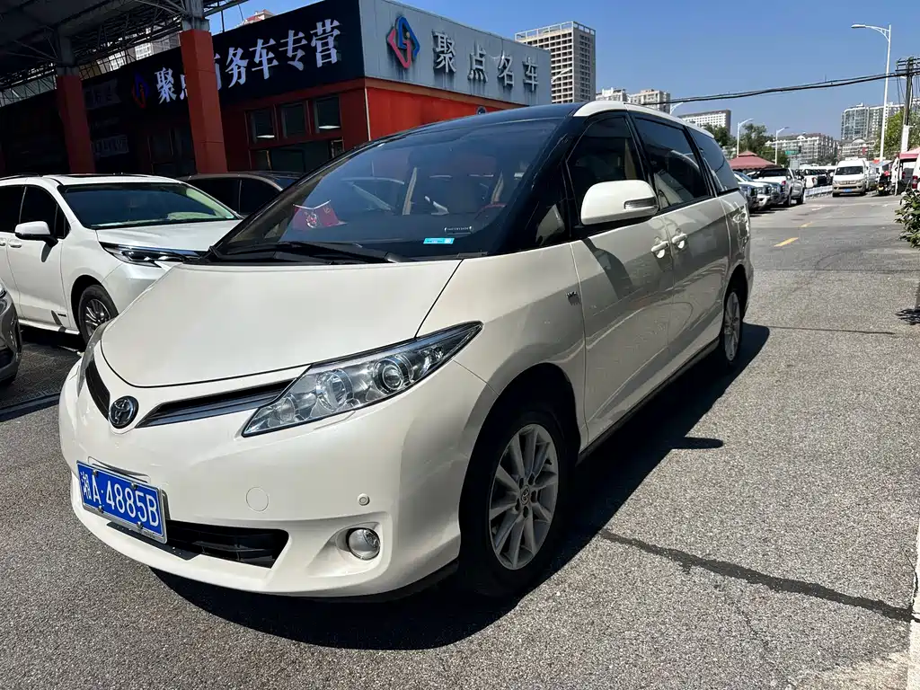 Toyota Previa — миниатюра 3