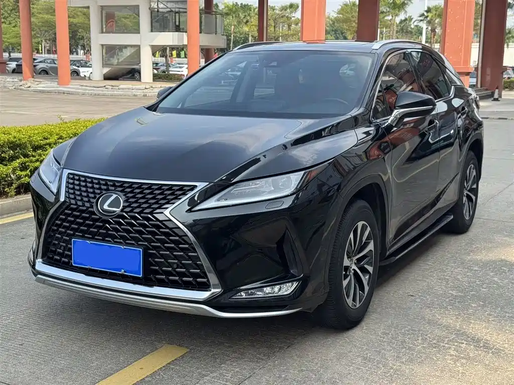 Lexus RX 2022