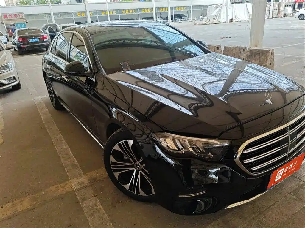 Mercedes-Benz E-Class 2025